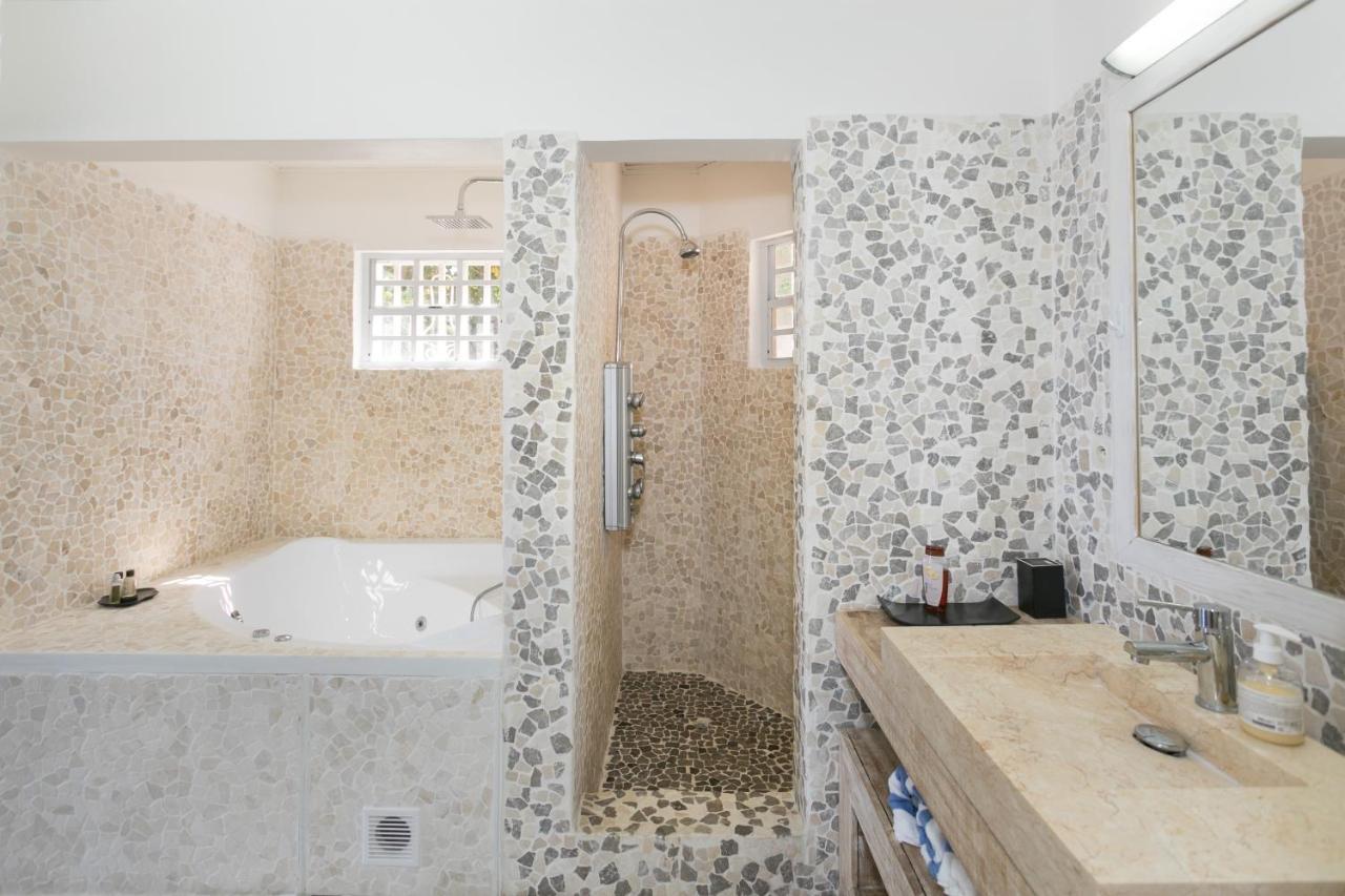 Orient Bay Villa Rentals St Martin Екстер'єр фото